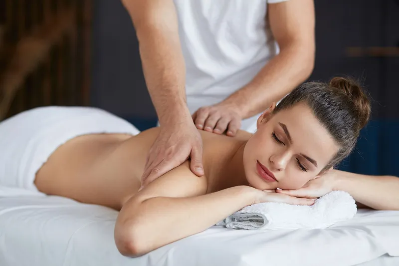 Các hình thức massage phổ biến tại Lê Văn Lương