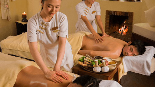 Liệu trình massage body Hà Đông phù hợp nhất cho dân văn phòng
