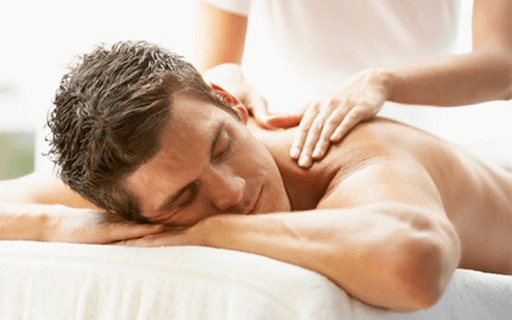 Lưu ý để massage bằng miệng an toàn và tinh tế