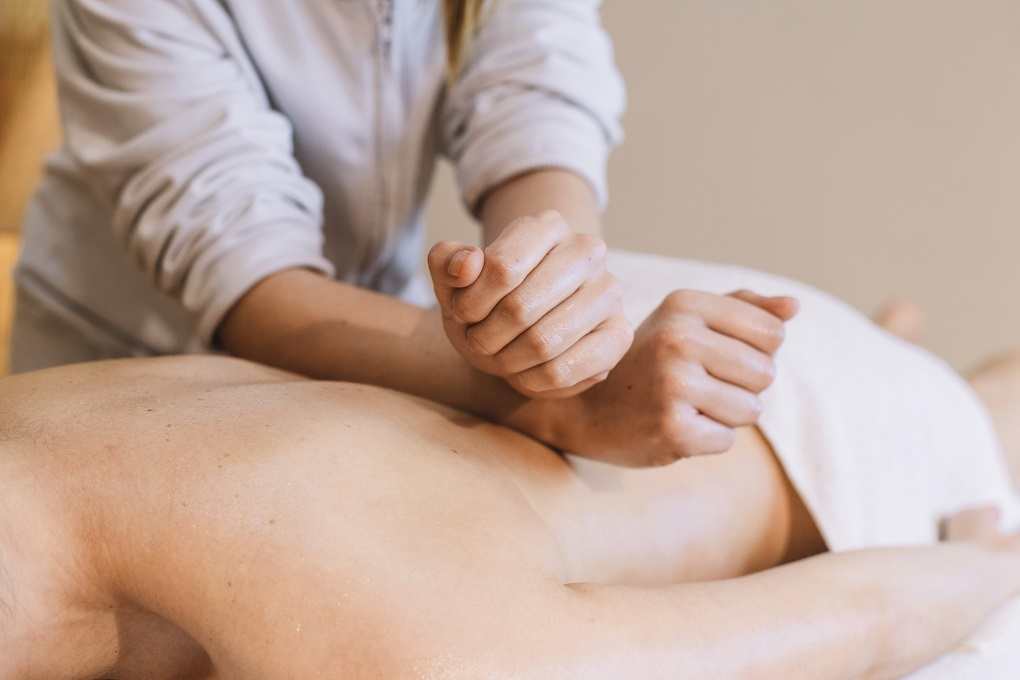 Nên massage toàn thân ở đâu uy tín, hiệu quả?