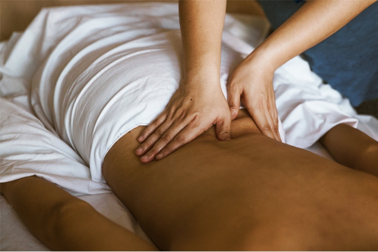 Nên đi massage phường Kim Liên ở đâu chất lượng, uy tín?