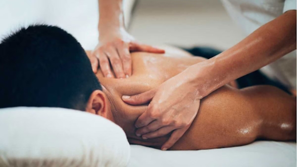 Lưu ý khi lựa chọn massage Nuru tại khu vực Nguyễn Chí Thanh