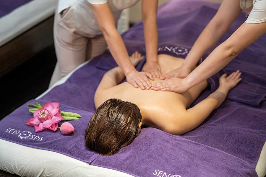 Quy trình thực hiện một buổi massage 4 tay tiêu chuẩn tại spa