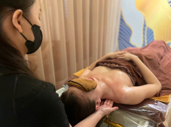 Chườm thảo mộc và điều hòa thể trạng