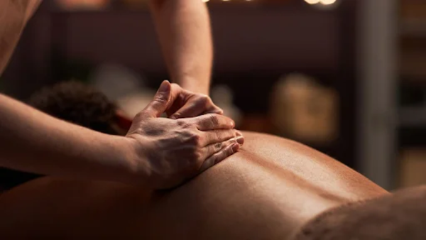 Giá massage nuru Đại Cồ Việt là bao nhiêu?