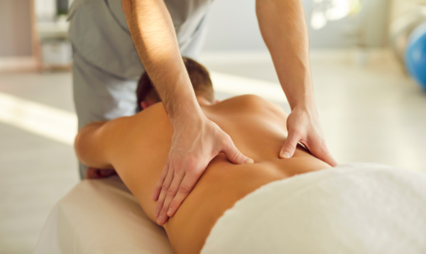 Thời gian mở cửa của các trung tâm massage thường kéo dài đến mấy giờ?